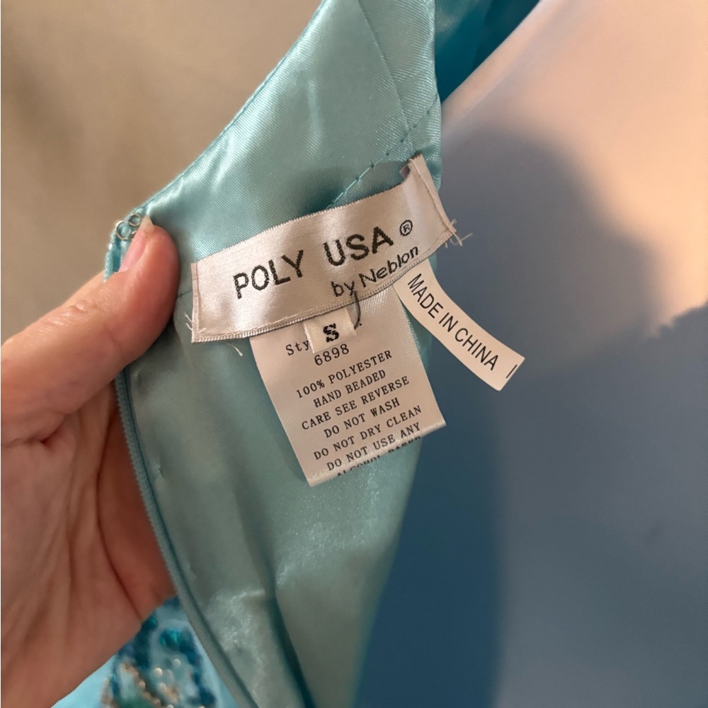 Poly Ariel Prom Dress - Picture 11 of 13